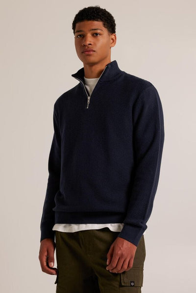 Stylischer Herren-Winterpullover mit Viertelreißverschluss
